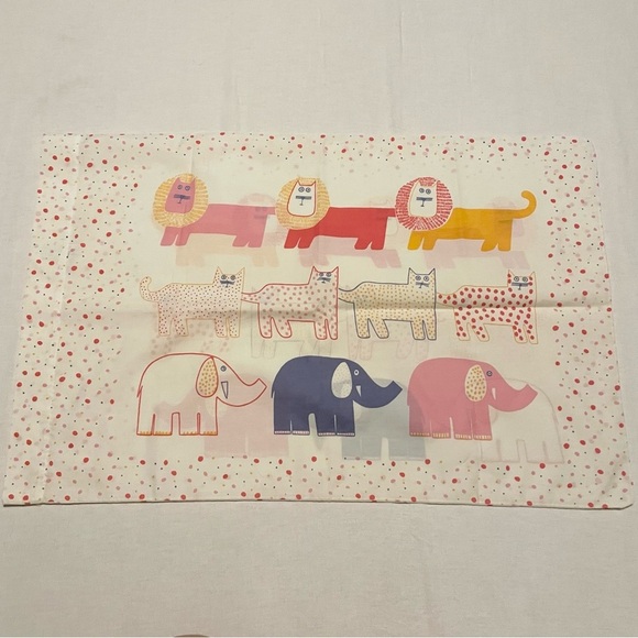Vintage 1982 J P Stevens Utica Animals Zoo Pillowcase Lot of 2 - Picture 8 of 16